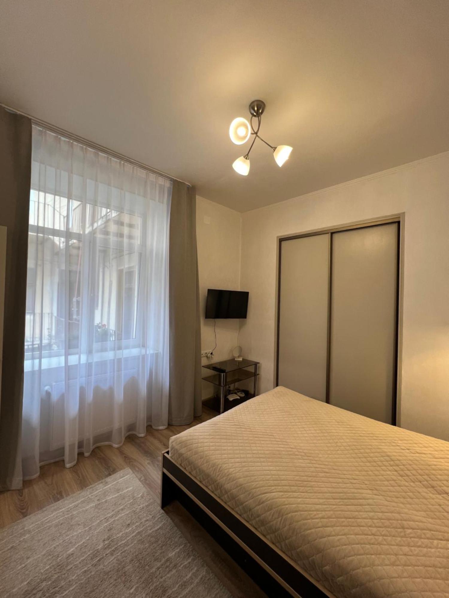 Cozy Apartment Near The Lviv National Opera Esterno foto